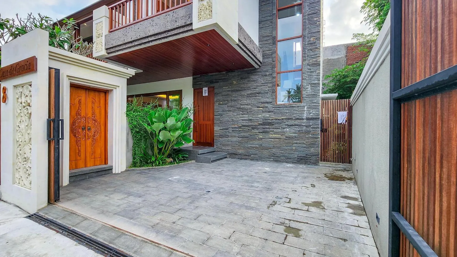 Villa Casa De Gracia Sanur Beach By Nagisa Bali